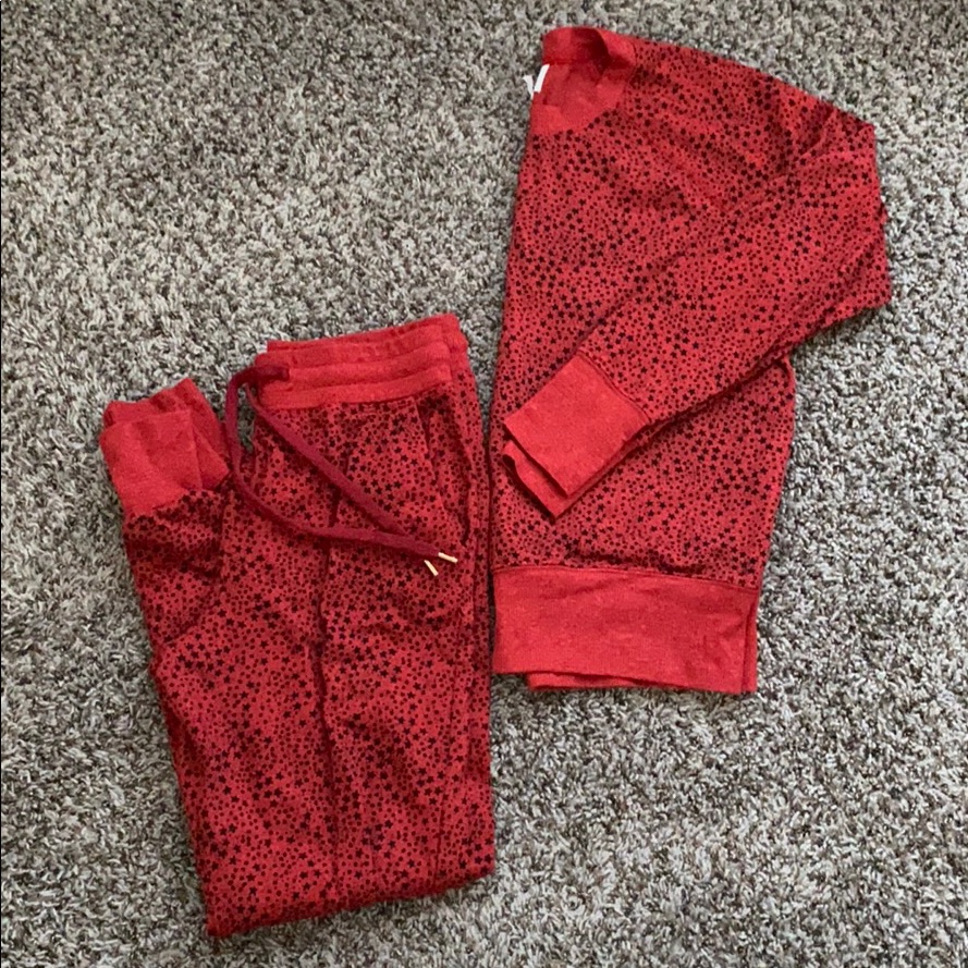 Sundry Red Star Lounge Set